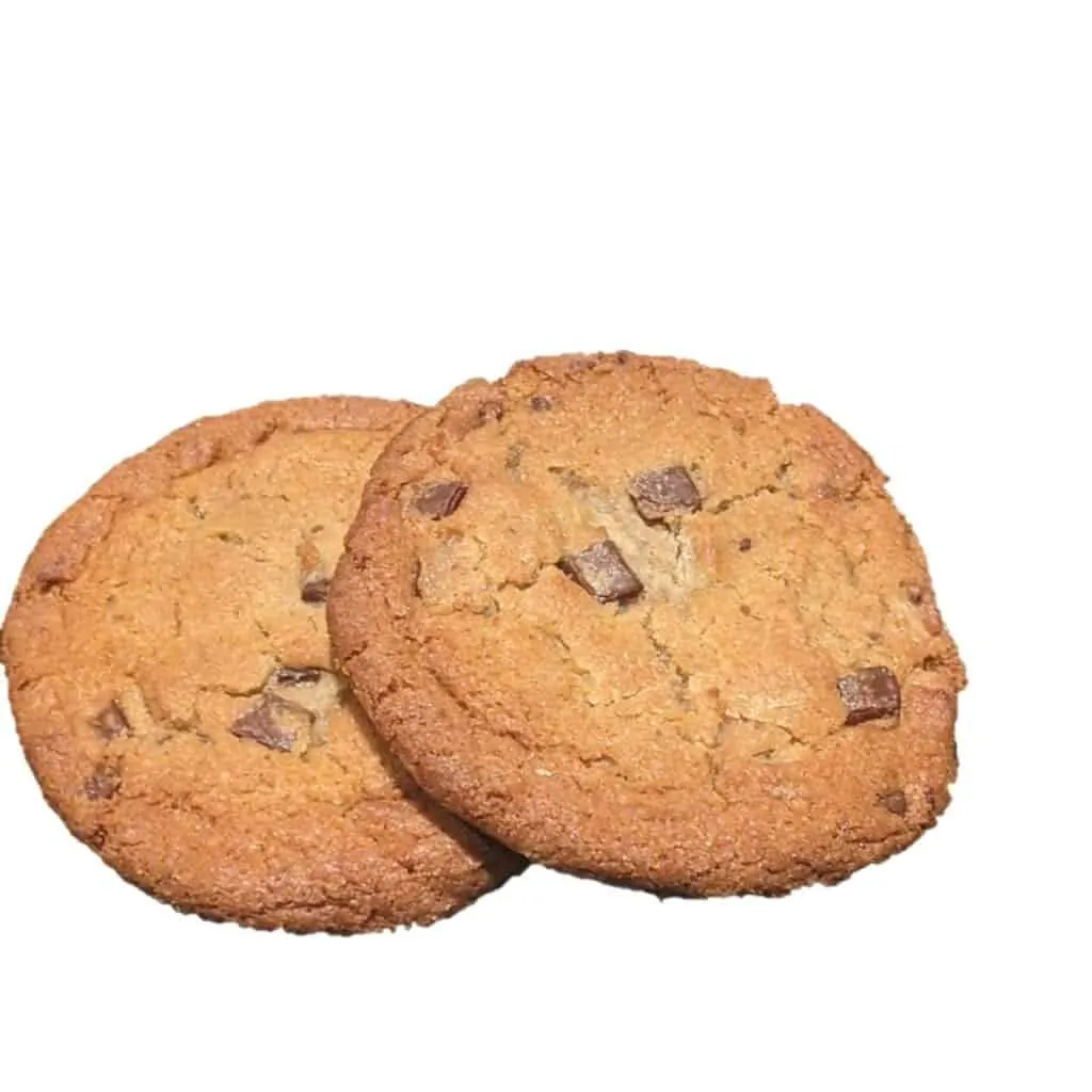 Große helle Cookies mit Schokostücken