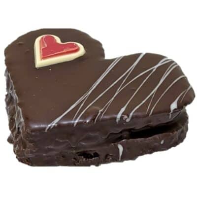 Valentins-Schoko-Herz mit Biskuit und Nougat